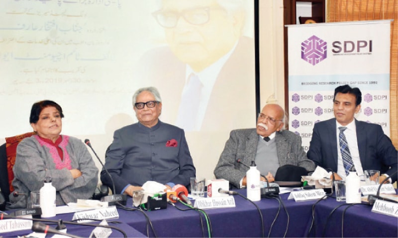 Urdu poet Kishwar Naheed speaks at the ceremony on Monday. Iftikhar Arif, Ashfaq Saleem Mirza and Dr Abid Qayyum Suleri are also present. &mdash; Online
