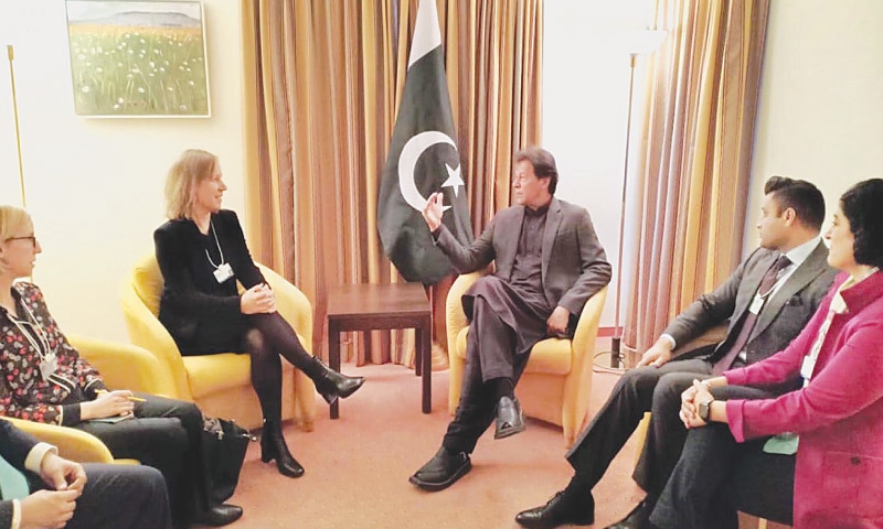 DAVOS: YouTube CEO Susan Wojcicki speaks to Prime Minister Imran Khan on the sidelines of the World Economic Forum annual meeting on Wednesday.­—INP