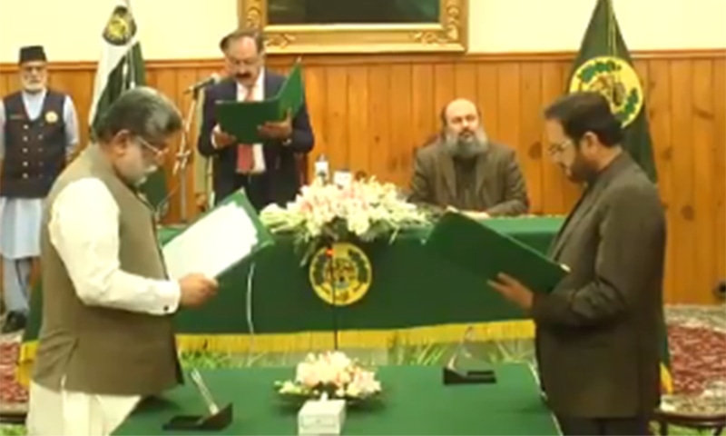 Sardar Yar Mohammad Rind takes oath as education minister. &mdash; SS courtesy of Rind's Twitter