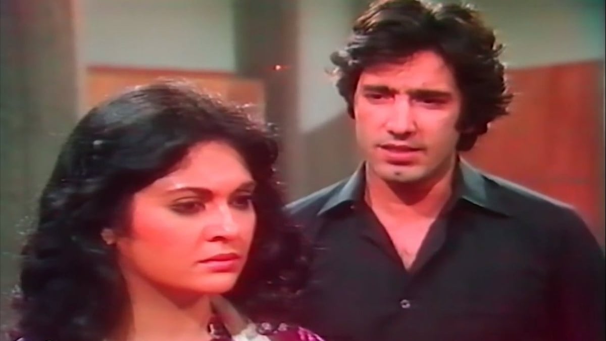 A still of Shehnaz Sheikh and Javed Sheikh from the original.