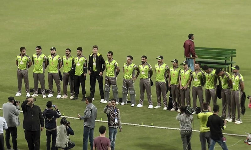 Lahore Qalandars arrive in the Gaddafi Stadium before the match. — Photo courtesy Geo Super