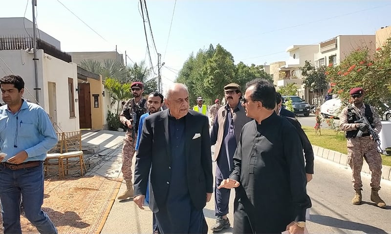Interior Minister Ejaz Shah (2R) arrives at Naeemul Haque's residence ahead of his funeral prayers. — Photo provided by Imtiaz Ali Interior Minister Ejaz Shah (2R) arrives at Naeemul Haque's residence ahead of his funeral prayers. — Photo provided by Imtiaz Ali