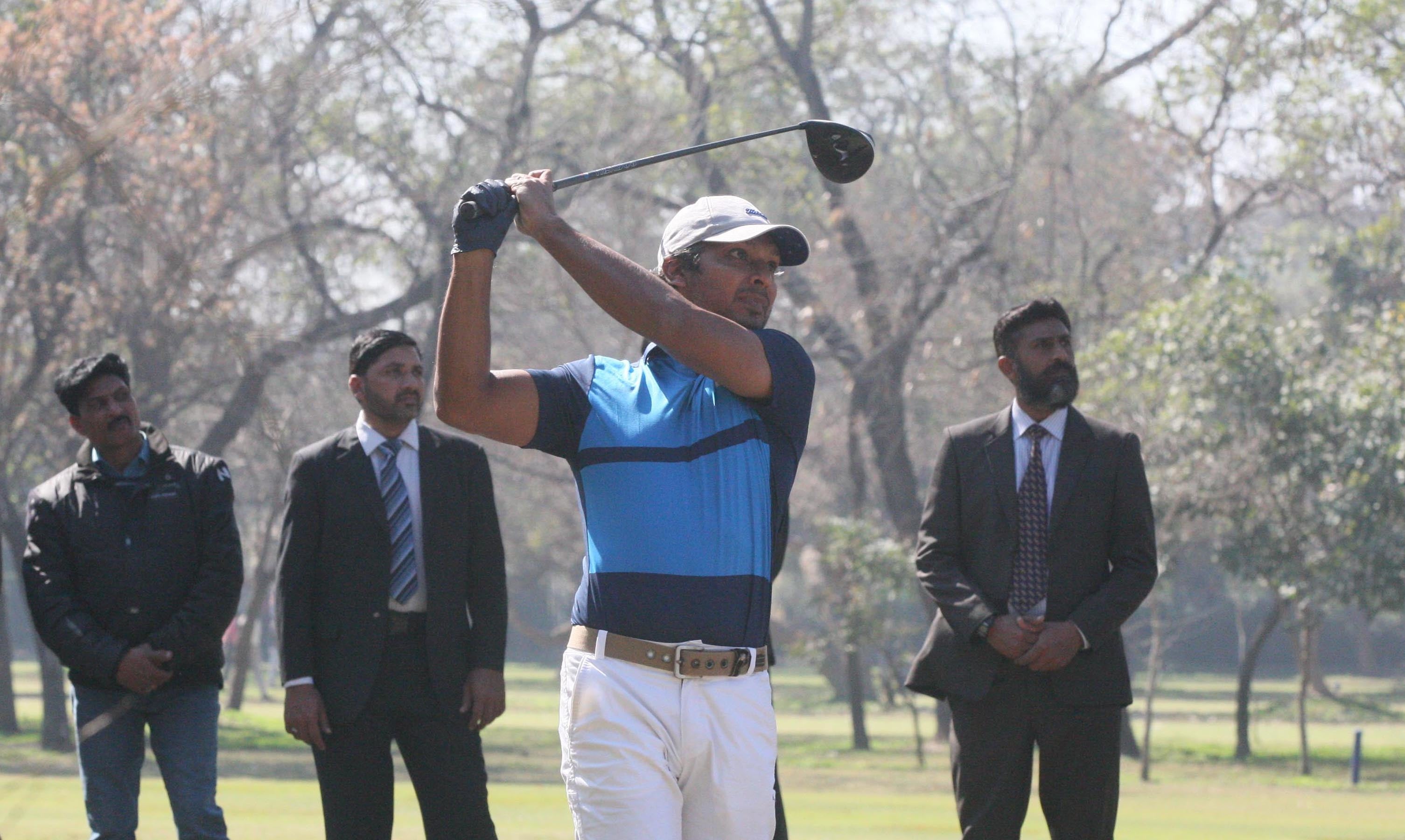 The team captain Kumar Sangakkara playing golf at the Lahore Gymkhana golf course where he said the team was hosted with "amazing hospitality and warmth".  — Photo courtesy PCB