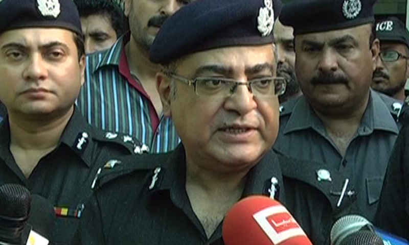 After taking charge, the new Sindh IG called on Chief Minister Syed Murad Ali Shah at CM House. — DawnNewsTV/File