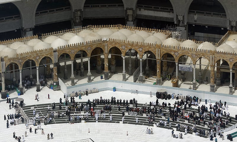 S. Arabia, Iran impose tough curbs to contain virus