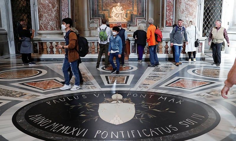Vatican Mask Vatican confirms first virus case as Pope Francis recovers from cold ...
