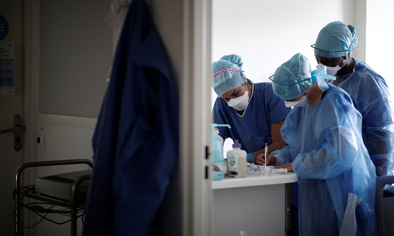 Nurse student Catharina Lopes, 21-year-old, works in an intensive care unit for coronavirus patients at the Clinique de l'Estree private hospital in Stains near Paris, France, April 20. &mdash; Reuters