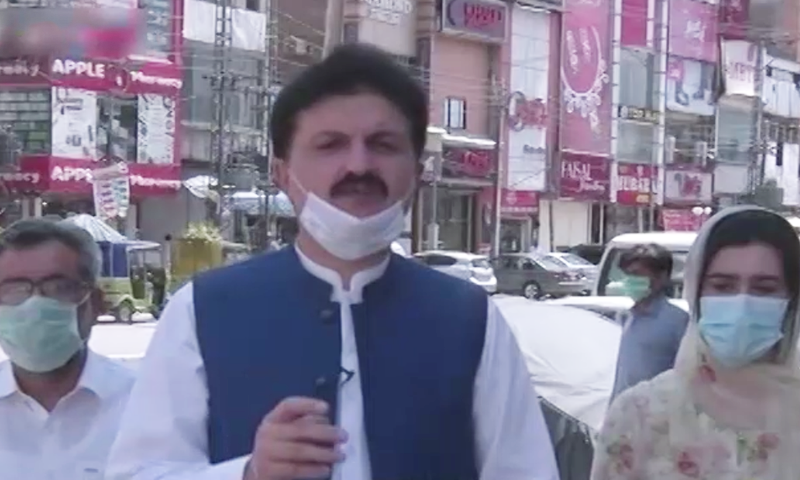 KP CM's adviser Ajmal Wazir speaks to media in Peshawar. — DawnNewsTV