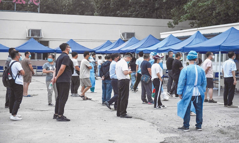 Chinese mainland reports 32 new confirmed COVID-19 cases