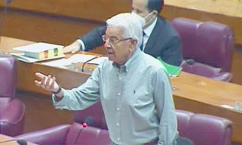 PML-N leader Khawaja Asif speaks in the National Assembly on Thursday. — DawnNewsTV