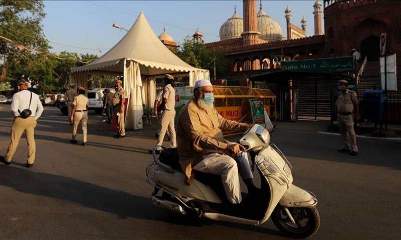 India is now only 800 cases behind Russia, the third worst-hit country globally. &mdash; Anadolu Agency