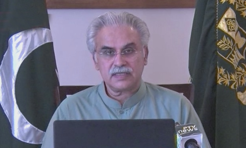 PM's aide Dr Zafar Mirza. &mdash; DawnNewsTV