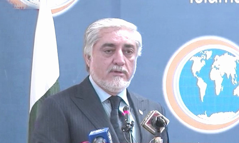 Chairman of Afghanistan's High Council for National Reconciliation Dr Abdullah Abdullah addresses the Institute of Strategic Studies in Islamabad on Tuesday. — DawnNewsTV