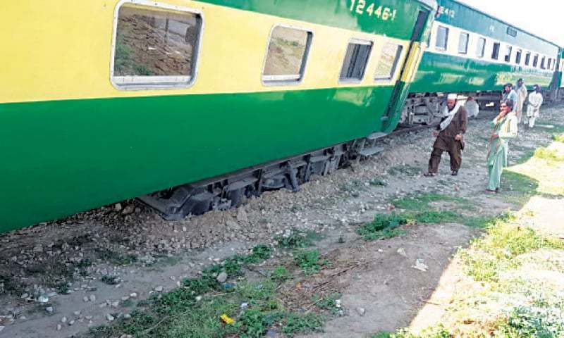 A locomotive of Karachi-bound Awam express derailed at about 11am after it entered the yard area of Khairpur Railway Station in Sindh. — Dawn/File