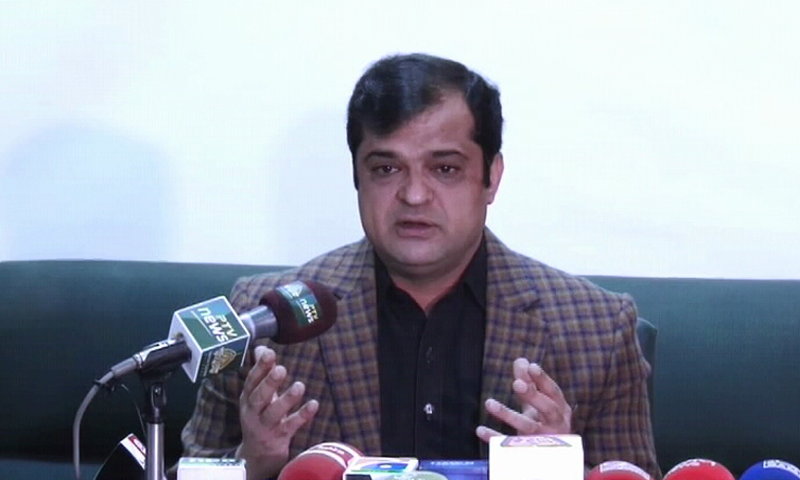 Balochistan government spokesperson Liaquat Shahwani speaks to the media. — DawnNewsTV