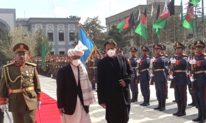 Prime Minister Imran Khan is given a welcome at the Presidential Palace in Kabul. — APP