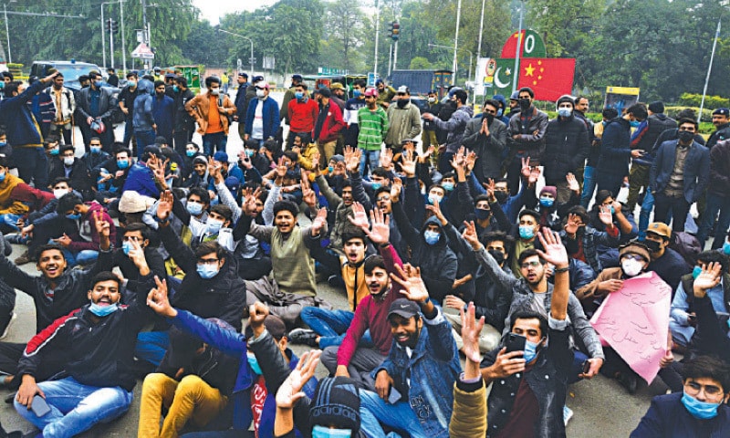 LAHORE: Students of various universities continue their protest for cancellation of examination on campuses. — White Star