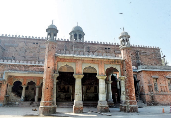 The under-construction Odeon Cinema in Rawalpindi. — White Star