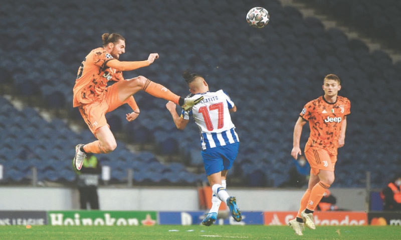 Juventus’ Adrien Rabiot (L) vies with FC Porto’s Jesus Corona.—AFP Juventus’ Adrien Rabiot (L) vies with FC Porto’s Jesus Corona.—AFP