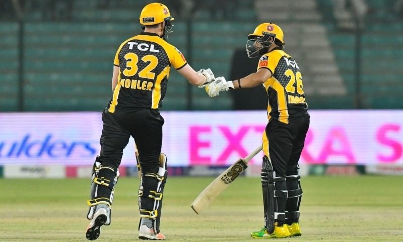 Peshawar Zalmi's Tom Kohler-Cadmore and Imamul Haq during the match against the Sultans. — Photo courtesy: PSL Twitter