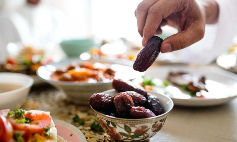 ساتویں بین الاقوامی ذیابیطس اور رمضان کانفرنس میں مقامی اور بین الاقوامی ماہرین صحت نے خطاب کیا &mdash; فائل فوٹو