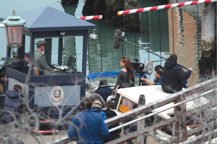 Angelina Jolie filming The Tourist in Venice, Italy, in 2010 | Barbara Zanon/Getty Images