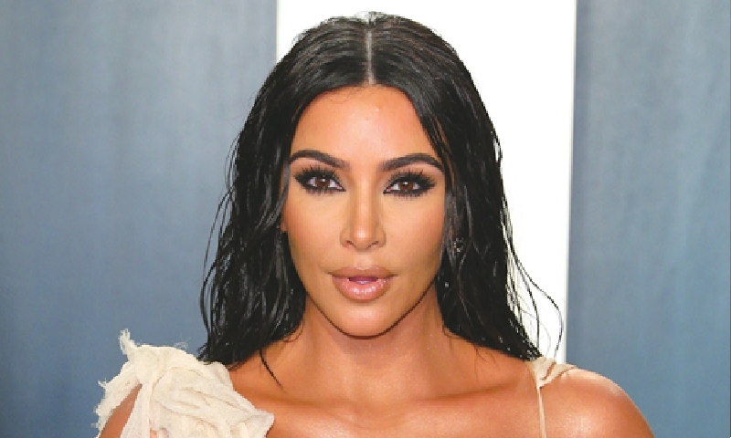 کم کارڈیشین نے الزامات کو مسترد کردیا—فائل فوٹو: اے ایف پی کم کارڈیشین نے الزامات کو مسترد کردیا—فائل فوٹو: اے ایف پی