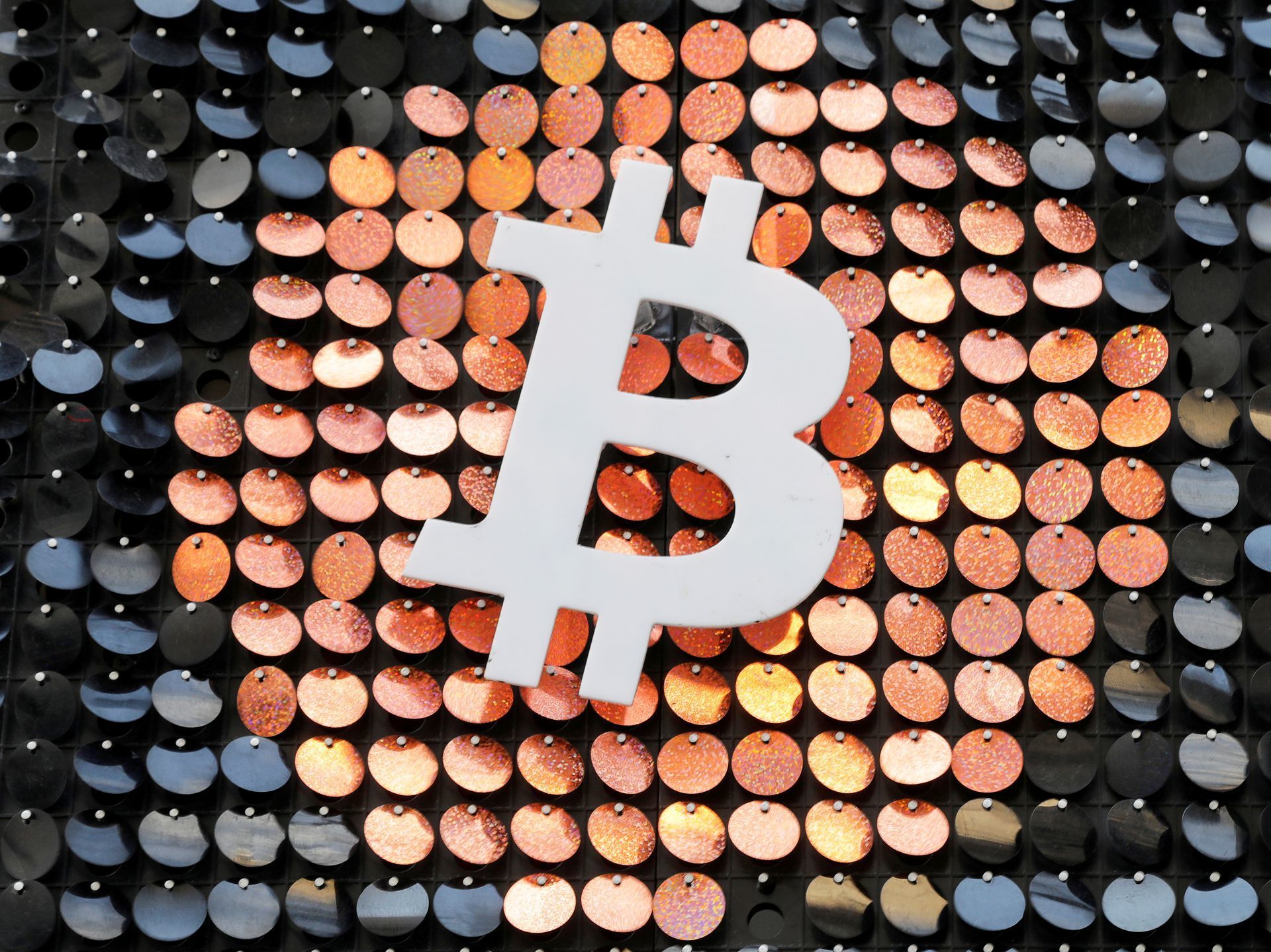 NOW is the time for Pakistan to regulate Bitcoin investing - Business - DAWN.COM