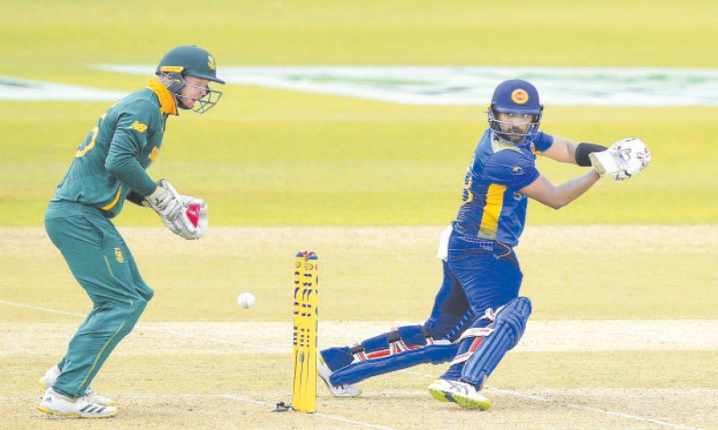 SRI LANKA opener Avishka Fernando, watched South Africa wicket-keeper Heinrich Klaasen, plays a delicate stroke during his century at the R. Premadasa Stadium on Thursday.&mdash;AFP