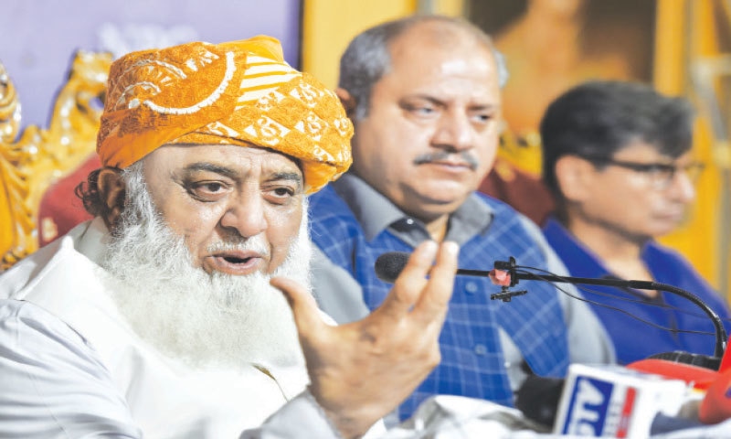 ISLAMABAD: PDM leader Maulana Fazlur Rehman speaks at the National Press Club on Friday.—White Star