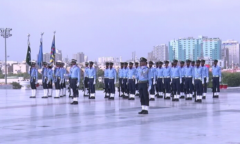 This screengrab shows the change of guard ceremony held at Quaid's mausoleum in relevance to the Defence Day. &mdash; DawnNewsTV
