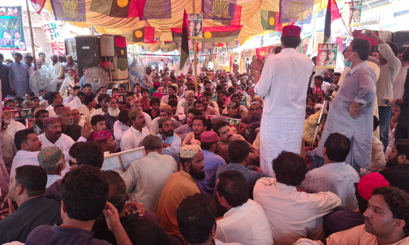 PPP workers observe a hunger strike outside the press club in Sukkur to condemn the recent transfer of Syed Khursheed Ahmed Shah, the former leader of the opposition in the National Assembly, to jail from the National Institute of Cardiovascular Diseases. — Photo courtesy Nauman Islam Sheikh Twitter