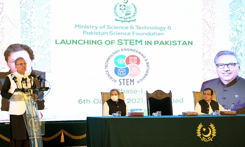 President Dr Arif Alvi addresses the inaugural function of the Science and Technology, Engineering and Mathematics Education (STEM) project at the Presidency. — PID