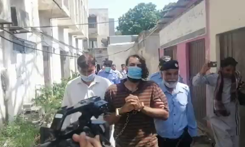 Zahir Jaffer, the alleged killer of former diplomat’s daughter Noor Mukadam, is brought to a court in Islamabad. — DawnNewsTV/File