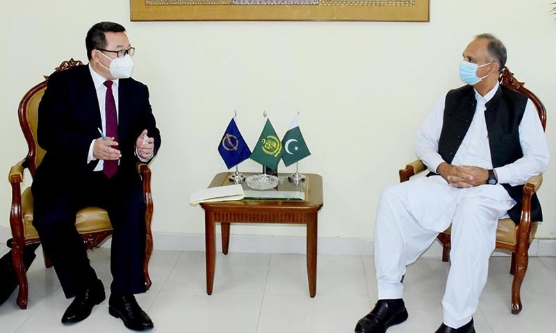 Asian Development Bank Country Director Yong Ye meets Minister for Economic Affairs Omar Ayub Khan on Thursday.