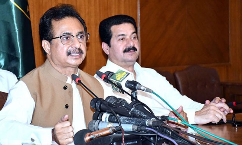 Leader of the Opposition in the Sindh Assembly Haleem Adil Sheikh addresses a press conference. — APP/File