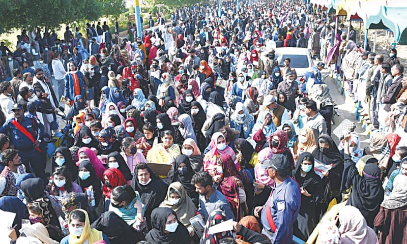 SEVERAL thousand candidates turn up to take the LUMHS entry test held on its Jamshoro campus on Sunday.—Dawn