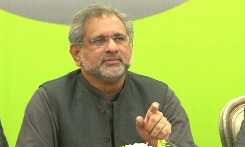 PML-N Vice President Shahid Khaqan Abbasi addresses a press conference in Islamabad on Monday. — DawnNewsTV