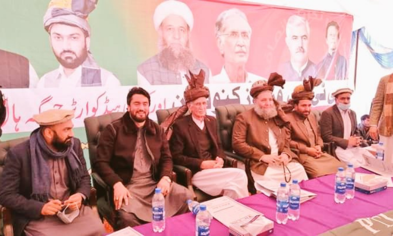 Defence Minister Pervez Khattak (C) along with other PTI leaders attends a workers' convention in Kohat on Wednesday. — Photo courtesy PTI Politics Twitter