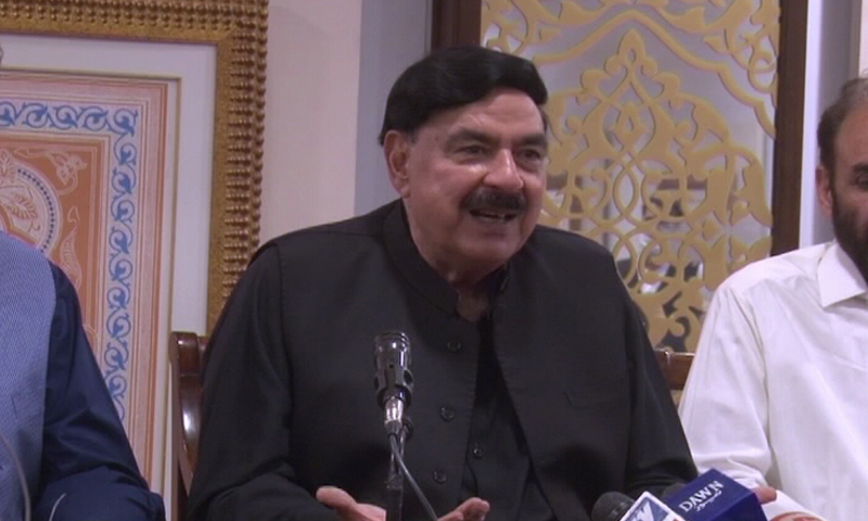 Photo of Awami Muslim League chief Sheikh Rashid Ahmed at a press conference. — DawnNewsTV