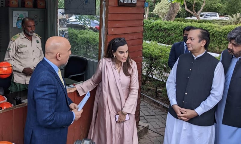 Minister for Climate Change Sherry Rehman on Thursday visited the control room established at the Wildlife Centre (old Marghazar Zoo) to monitor forest fires at the Margalla Hills National Park. — PID website