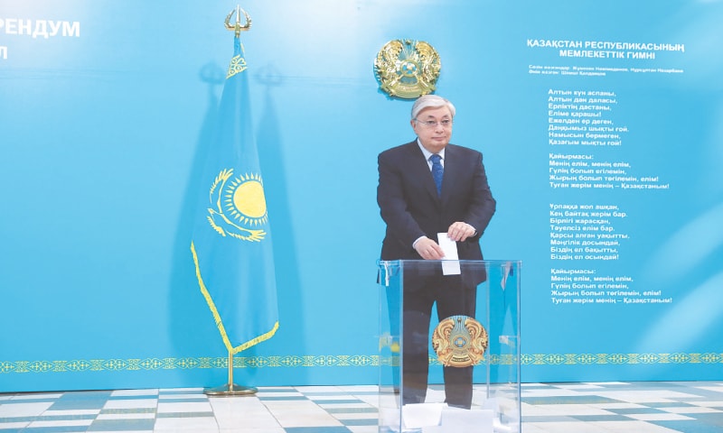 KAZAKHSTAN’s President Kassym-Jomart Tokayev casts his ballot in Nur-Sultan.—Reuters KAZAKHSTAN’s President Kassym-Jomart Tokayev casts his ballot in Nur-Sultan.—Reuters
