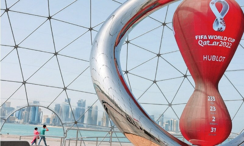 DOHA: A general view of the World Cup countdown clock at the Corniche on Friday.—Reuters