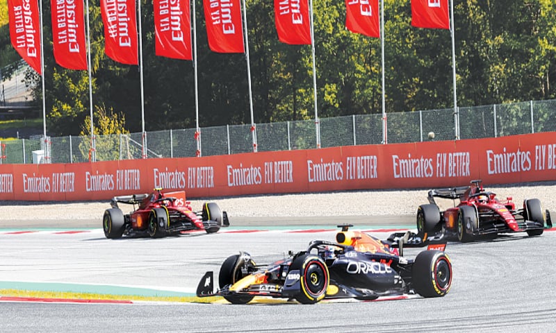 RED Bull’s Max Verstappen, Ferrari’s Carlos Sainz Jr and Charles Leclerc in action during practice for the Austrian Formula One Grand Prix at the Red Bull Ring
on Saturday.—Reuters RED Bull’s Max Verstappen, Ferrari’s Carlos Sainz Jr and Charles Leclerc in action during practice for the Austrian Formula One Grand Prix at the Red Bull Ring
on Saturday.—Reuters