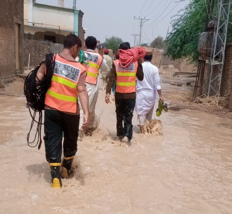 Ruthless monsoon rains kill 30 across Sindh, including 13 in Karachi ...