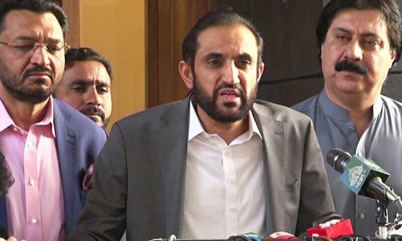 Balochistan Chief Minister Abdul Quddus Bizenjo speaks to the media in Quetta. &mdash; DawnNewsTV/File