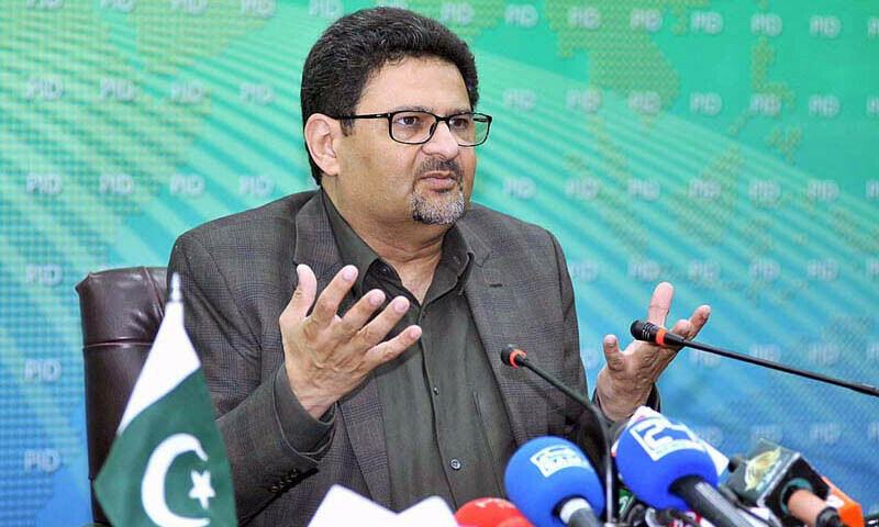 Miftah Ismail addresses a press conference in Islamabad. — APP/File