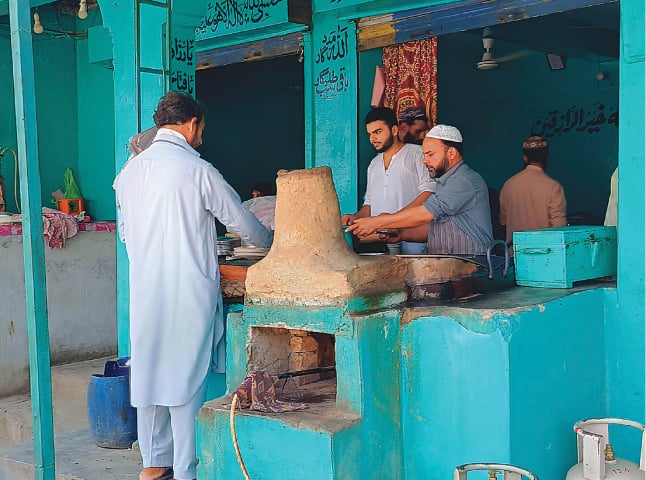 The best chaplis are served in Icherrian and totally worth the trip