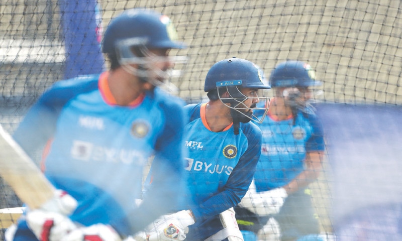 ADELAIDE: Indian opener K.L. Rahul (C) attends a practice session at the Adelaide Oval on Wednesday.&mdash;AFP