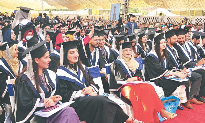 PROCEEDINGS of the 12th DUHS convocation under way on its Ojha campus on Thursday&mdash;Online